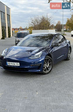 Седан Tesla Model 3 2021 в Виннице