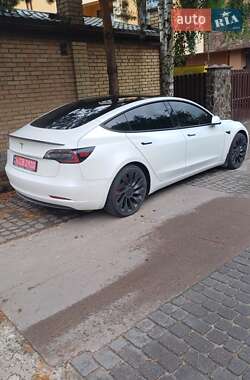 Седан Tesla Model 3 2023 в Николаеве