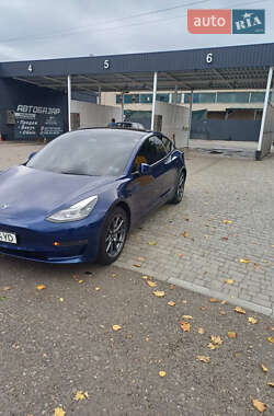 Седан Tesla Model 3 2022 в Первомайске