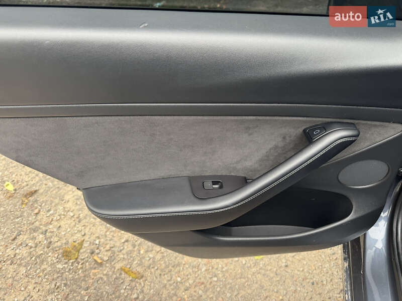 Седан Tesla Model 3 2021 в Одесі фото 16 Седан Tesla Model 3 2021 в Одесі