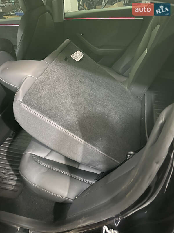 Седан Tesla Model 3 2025 в Бродах фото 34 Седан Tesla Model 3 2025 в Бродах