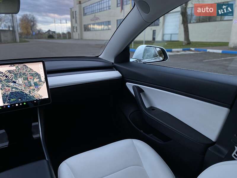 Седан Tesla Model 3 2020 в Стрые фото 13 Седан Tesla Model 3 2020 в Стрые