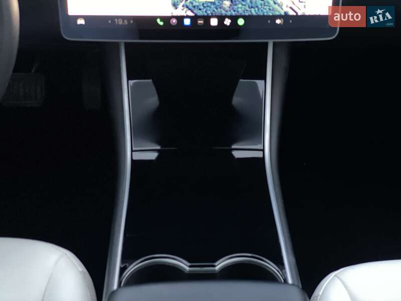 Седан Tesla Model 3 2020 в Стрые фото 16 Седан Tesla Model 3 2020 в Стрые