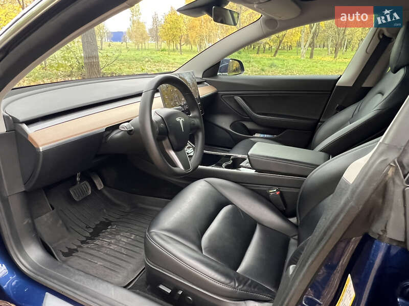 Седан Tesla Model 3 2020 в Дубно фото 13 Седан Tesla Model 3 2020 в Дубно