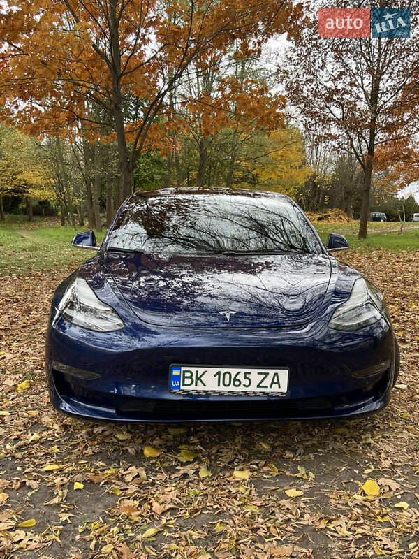 Седан Tesla Model 3 2020 в Дубно фото 3 Седан Tesla Model 3 2020 в Дубно