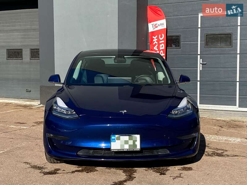 Седан Tesla Model 3 2019 в Киеве фото 2 Седан Tesla Model 3 2019 в Киеве