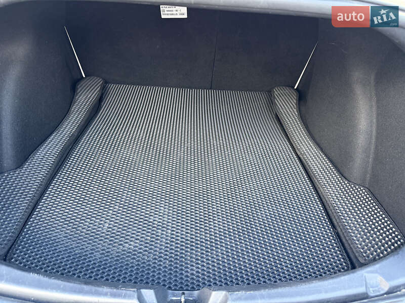 Седан Tesla Model 3 2019 в Ладыжине фото 16 Седан Tesla Model 3 2019 в Ладыжине