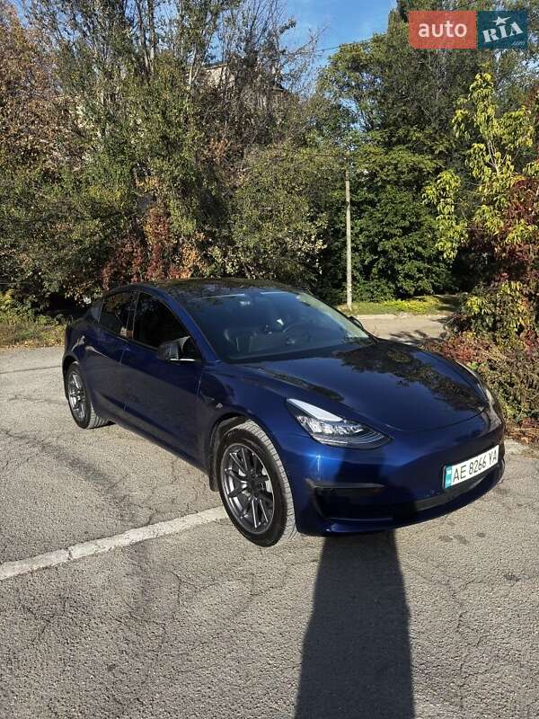 Седан Tesla Model 3 2020 в Каменском