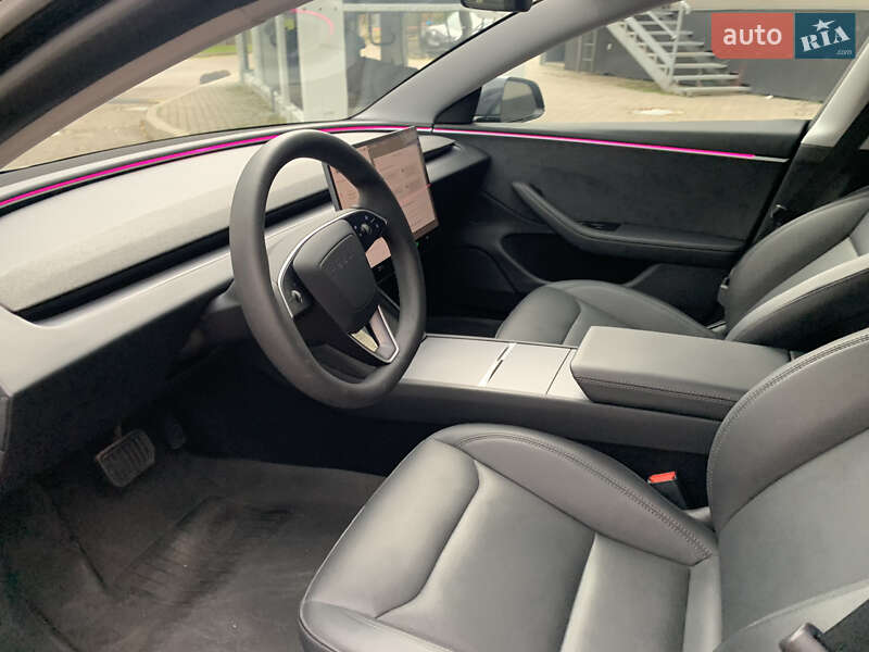 Седан Tesla Model 3 2024 в Киеве