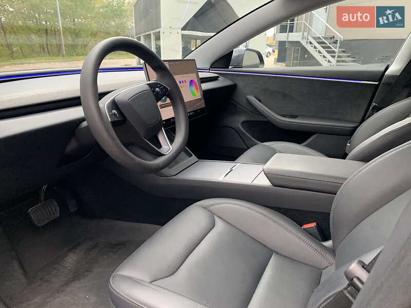 Седан Tesla Model 3 2024 в Киеве