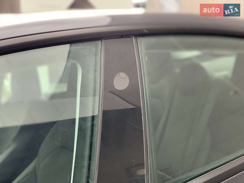 Седан Tesla Model 3 2024 в Киеве