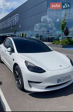 Седан Tesla Model 3 2021 в Львові
