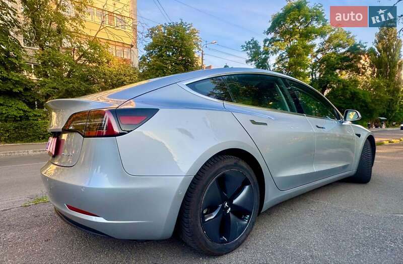 Седан Tesla Model 3 2018 в Киеве фото 9 Седан Tesla Model 3 2018 в Киеве