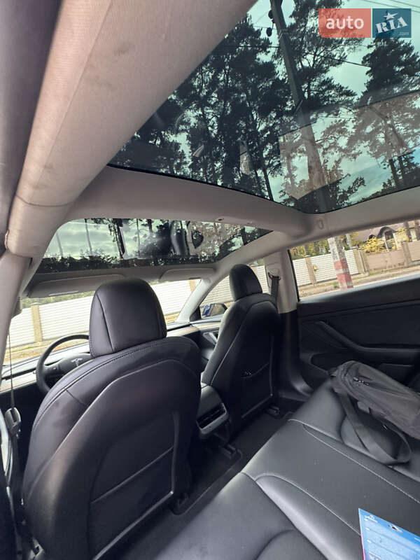 Седан Tesla Model 3 2021 в Полтаве