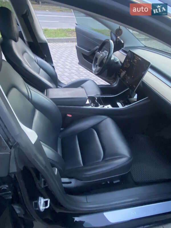 Седан Tesla Model 3 2018 в Хмельницькому фото 13 Седан Tesla Model 3 2018 в Хмельницькому