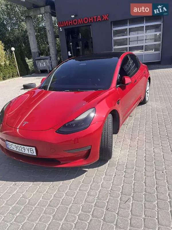 Tesla Model 3