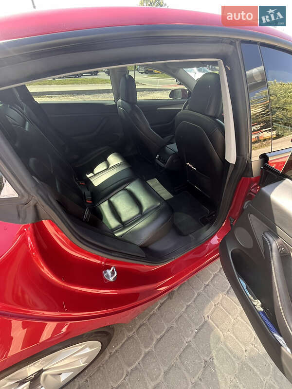 Седан Tesla Model 3 2022 в Львові фото 16 Седан Tesla Model 3 2022 в Львові