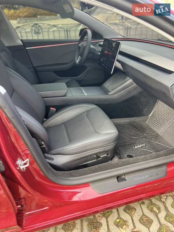 Седан Tesla Model 3 2024 в Харькове