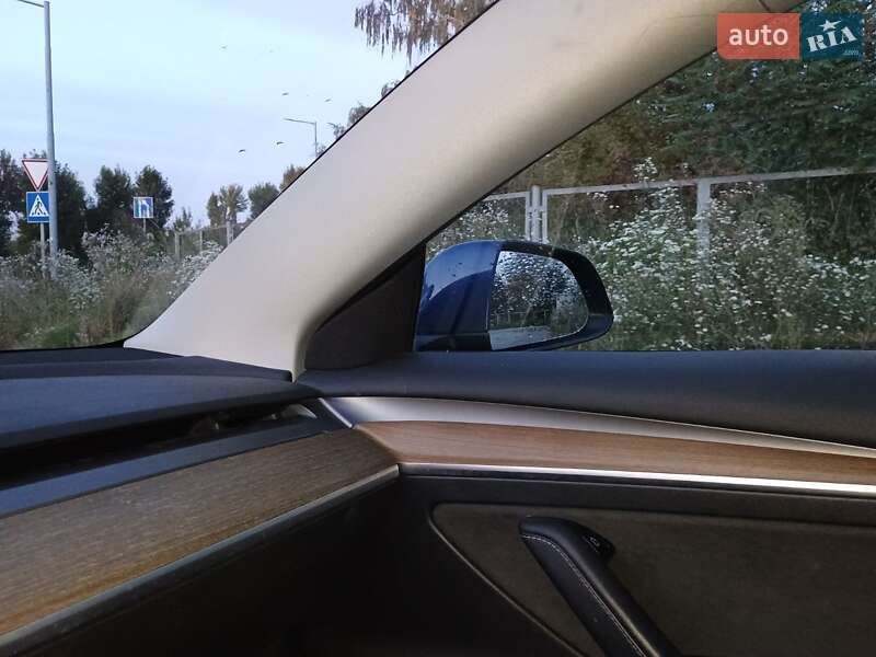 Седан Tesla Model 3 2022 в Самборі фото 3 Седан Tesla Model 3 2022 в Самборі