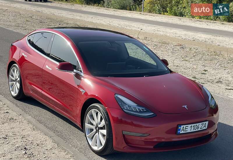 Седан Tesla Model 3 2018 в Днепре