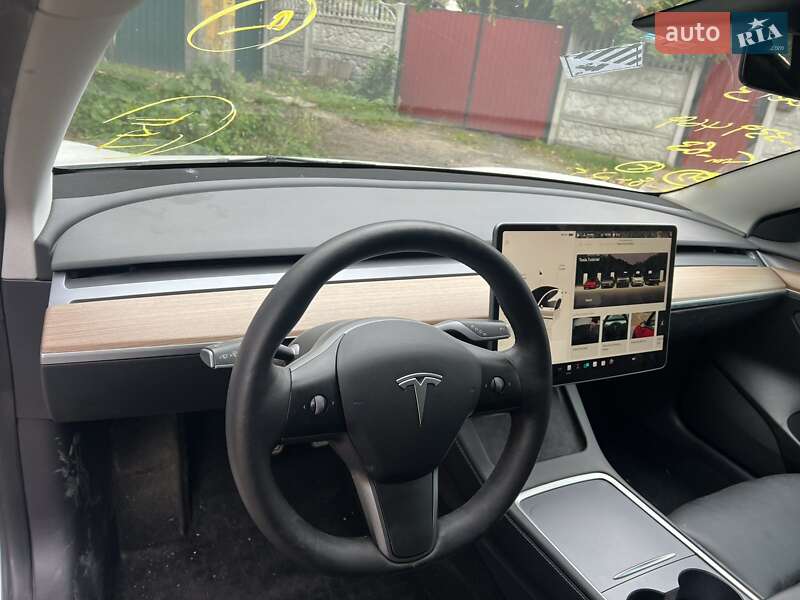 Седан Tesla Model 3 2022 в Киеве фото 5 Седан Tesla Model 3 2022 в Киеве