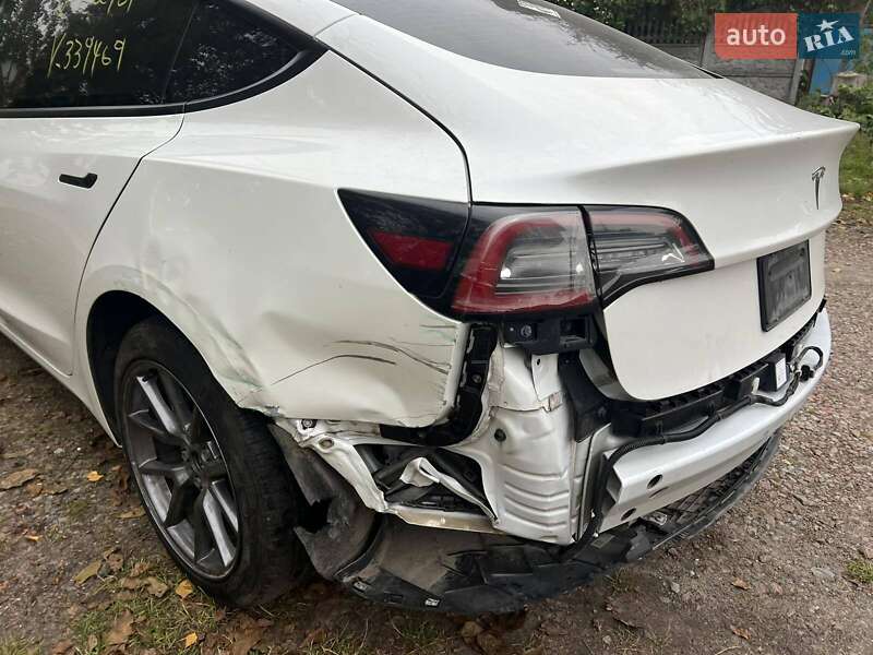 Седан Tesla Model 3 2022 в Киеве фото 17 Седан Tesla Model 3 2022 в Киеве