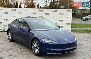 Седан Tesla Model 3 2024 в Луцке