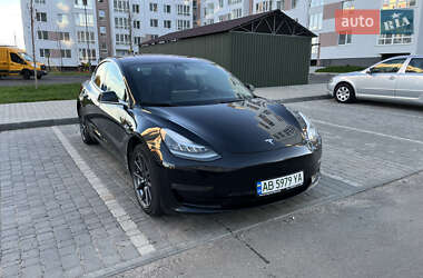 Седан Tesla Model 3 2018 в Вінниці
