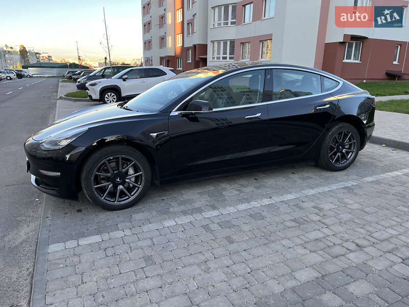 Седан Tesla Model 3 2018 в Виннице фото 6 Седан Tesla Model 3 2018 в Виннице