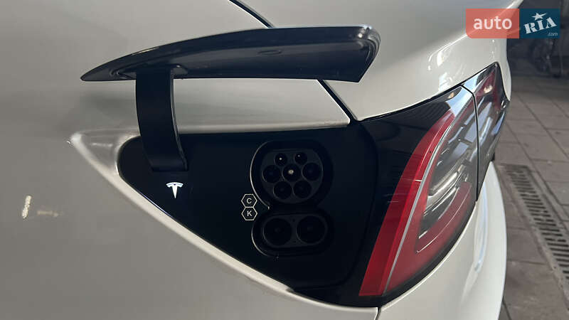 Седан Tesla Model 3 2022 в Стрию фото 26 Седан Tesla Model 3 2022 в Стрию