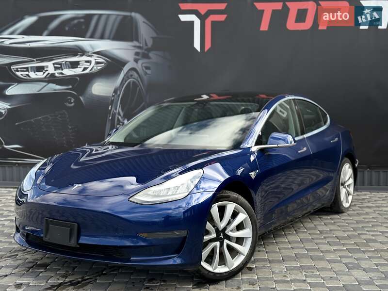 Tesla Model 3 2020