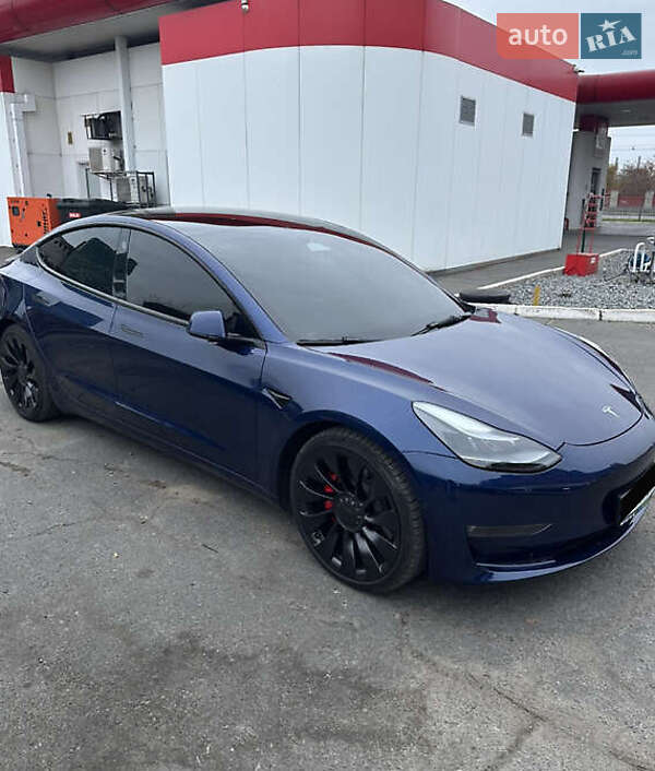 Tesla Model 3 2022