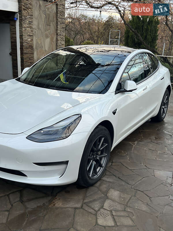 Седан Tesla Model 3 2021 в Харькове фото 3 Седан Tesla Model 3 2021 в Харькове