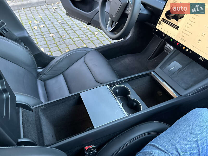 Седан Tesla Model 3 2024 в Львове фото 13 Седан Tesla Model 3 2024 в Львове
