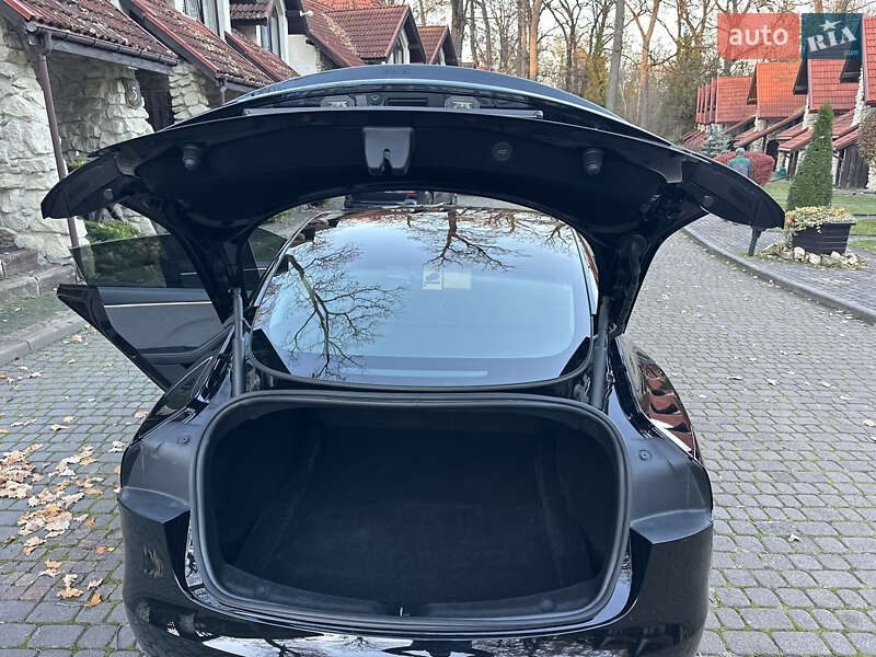Седан Tesla Model 3 2024 в Львові фото 22 Седан Tesla Model 3 2024 в Львові