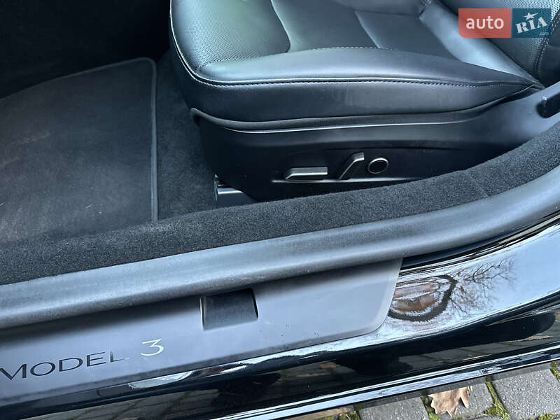 Седан Tesla Model 3 2024 в Львове фото 38 Седан Tesla Model 3 2024 в Львове