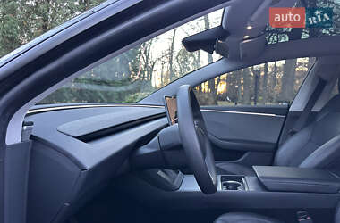 Седан Tesla Model 3 2024 в Львове