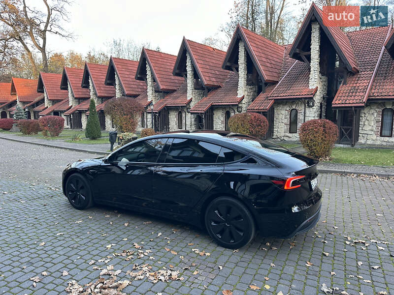 Седан Tesla Model 3 2024 в Львове фото 34 Седан Tesla Model 3 2024 в Львове
