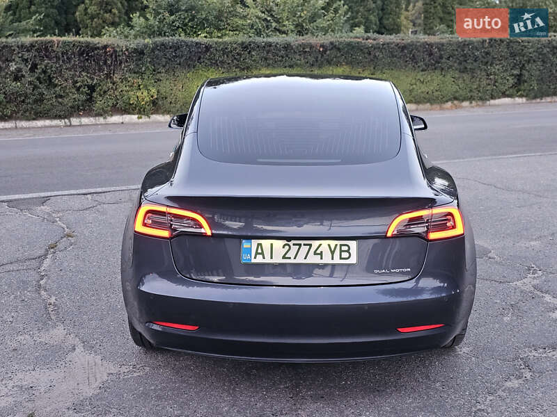 Седан Tesla Model 3 2020 в Білій Церкві