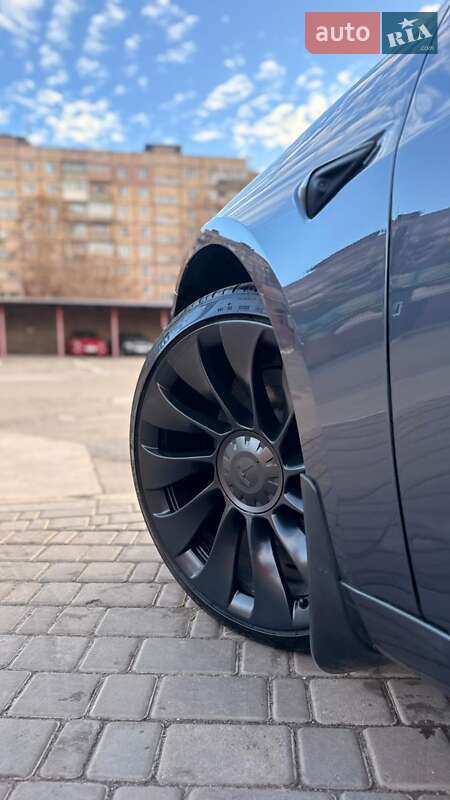 Седан Tesla Model 3 2023 в Кривом Роге фото 9 Седан Tesla Model 3 2023 в Кривом Роге