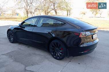 Седан Tesla Model 3 2023 в Днепре