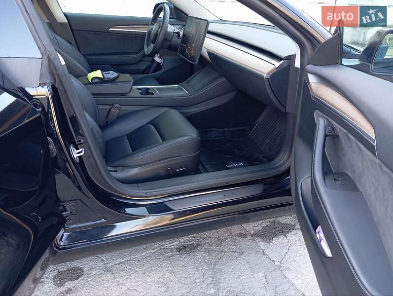 Седан Tesla Model 3 2023 в Дніпрі фото 32 Седан Tesla Model 3 2023 в Дніпрі