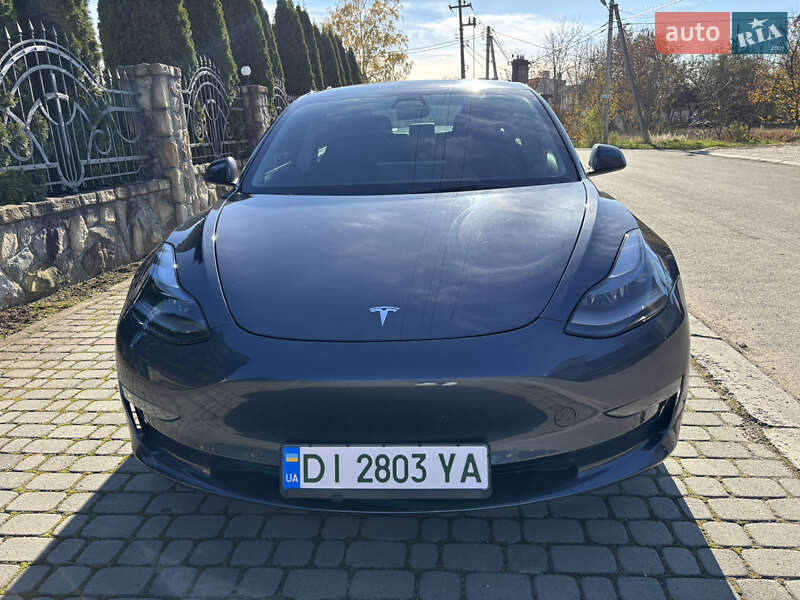 Tesla Model 3 2021