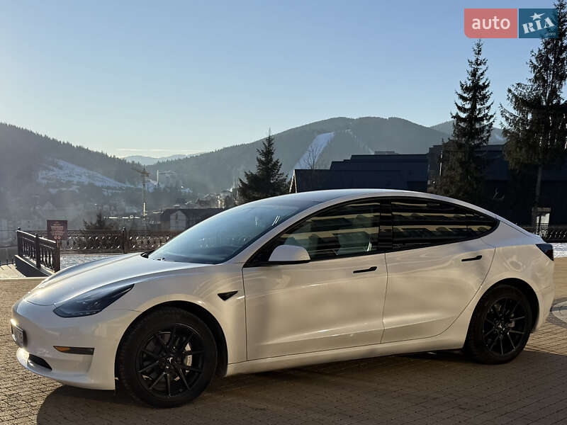 Седан Tesla Model 3 2021 в Львове фото Седан Tesla Model 3 2021 в Львове