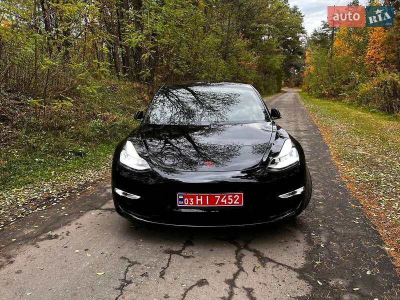 Седан Tesla Model 3 2018 в Ковеле