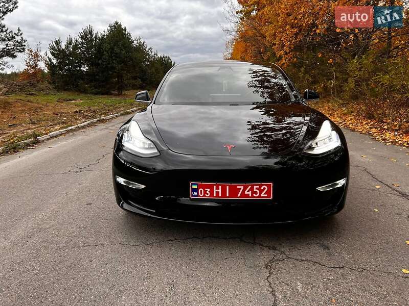 Седан Tesla Model 3 2018 в Ковеле