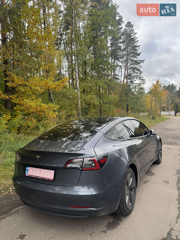Седан Tesla Model 3 2023 в Житомире