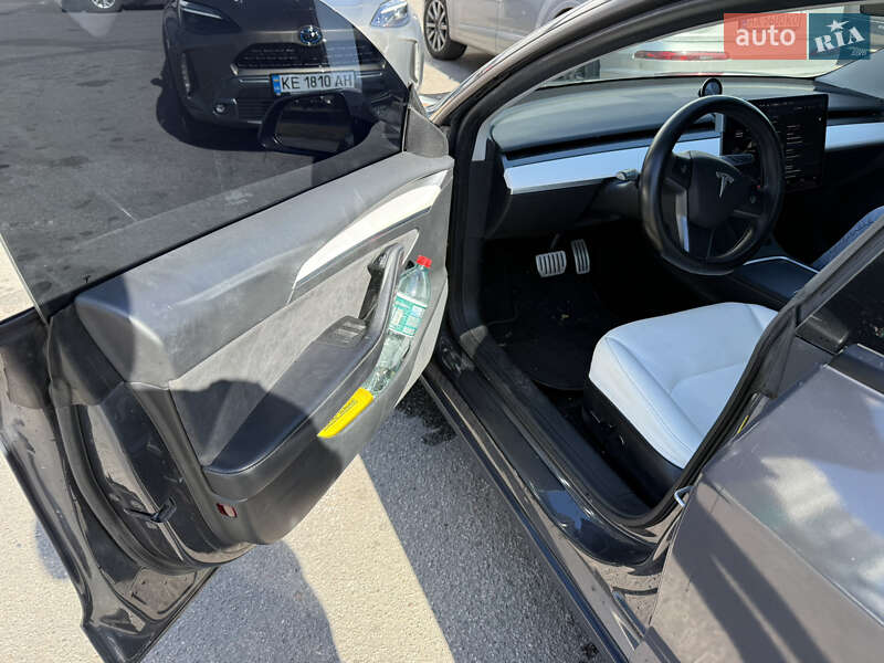 Седан Tesla Model 3 2022 в Харькове