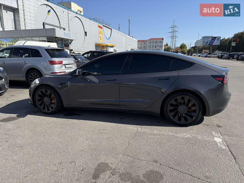 Седан Tesla Model 3 2022 в Харькове