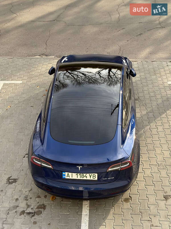 Седан Tesla Model 3 2021 в Фастове